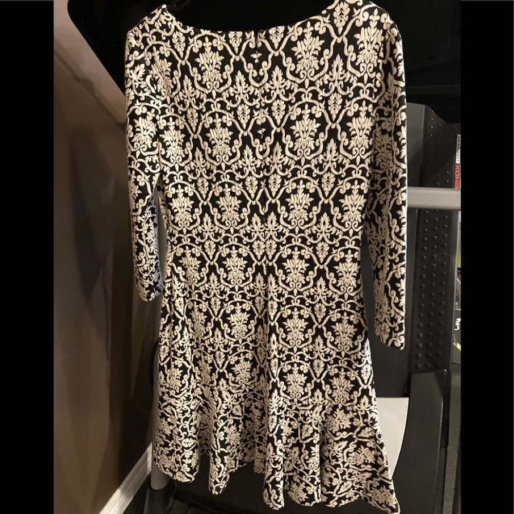 Ivanka Trump long sleeve paisley dress
